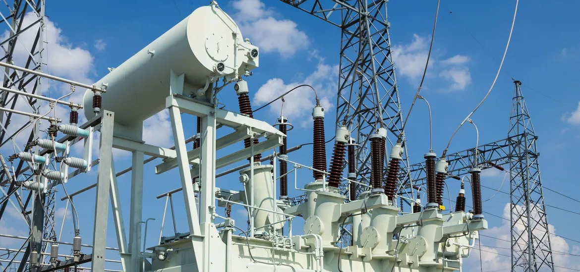 What are the common outdoor substation technologies？